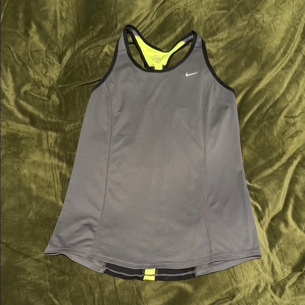 Nike Gray Fitted Sleeveless Tank Top